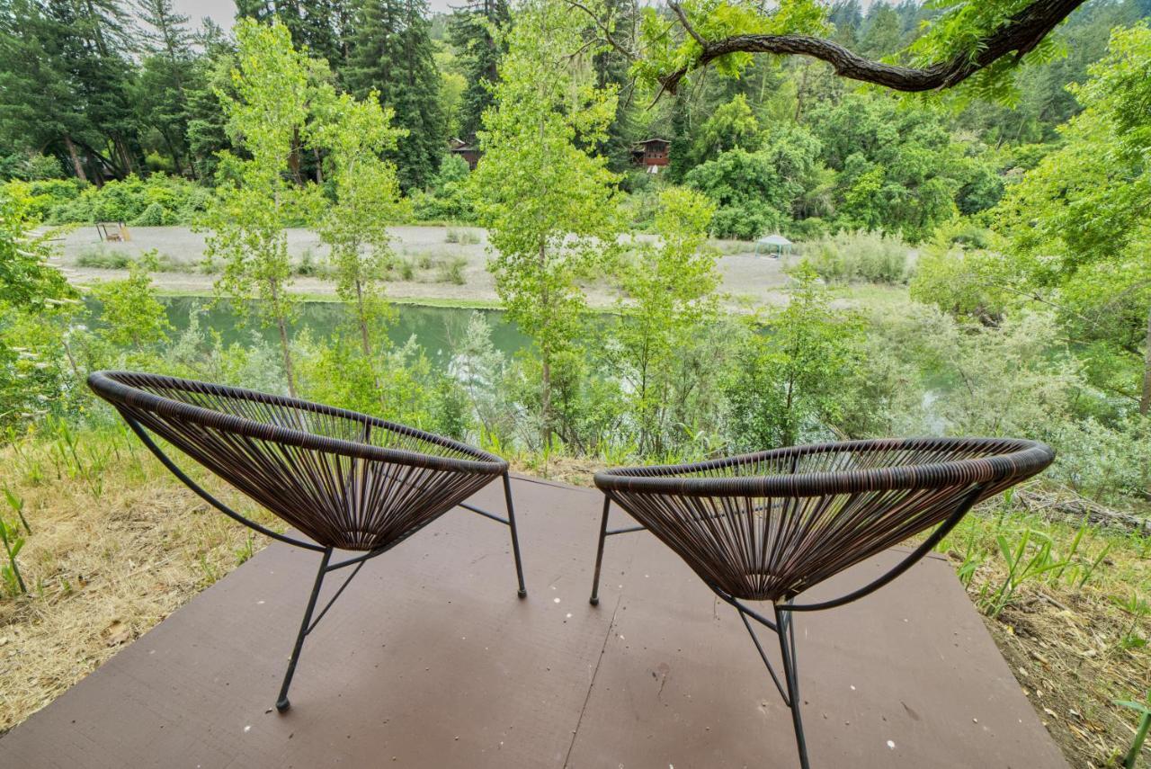 Rivers Breeze Relaxing Riverside Cabin With Private Suite Kayaks Гілдсбурґ Екстер'єр фото